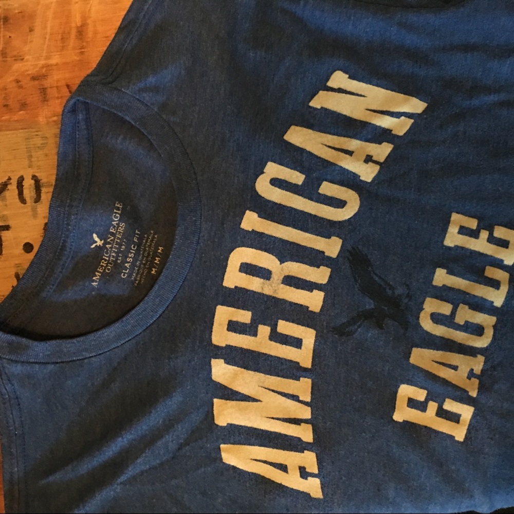 Men’s American Eagle Long Sleeve Tee Med